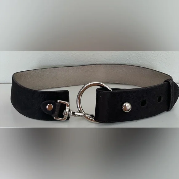 Adjustable black belt. Size small from Etcetera. Etcetera Leather Belt Size Large Bowtie Black Women main image 2